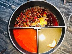 -热火朝天鲜切牛肉火锅(南强街巷店)