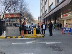 -甘家口大厦-停车场