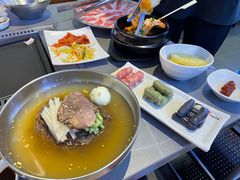 -香猪坊(远洋未来店)