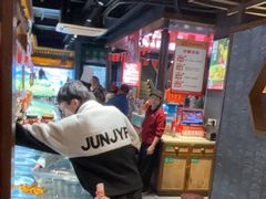 -魏铭鱼头捞饭(晋阳路店)