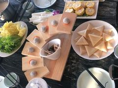 蟹籽虾滑-云中捞高空旋转餐厅(商茂世纪广场店)