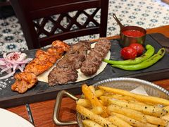 格鲁吉亚烤肉拼盘-格鲁·秀色Georgia’s Feast