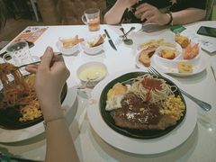 -汤姆家的牛排意面披萨(融创茂店)