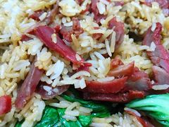 腊肠叉烧煲仔饭-壹煲口福煲仔饭(中山路店)