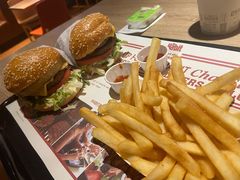 -The Habit Burger Grill 哈比特汉堡(复兴soho店)