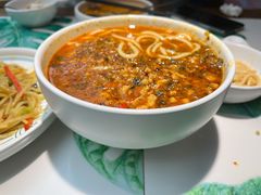 小锅米线-云海肴·汽锅鸡·云南菜(曲江大悦城店)