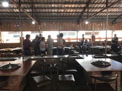 大堂-粘豆包柴火铁锅炖