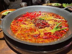 -萍姐火锅·公路夜市(武汉首店)