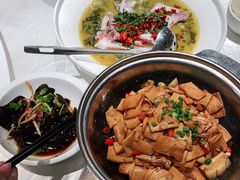 -毛家饭店(今洲广场店)