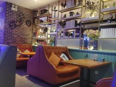 -豪客嘉族·麦尼顿西餐厅(乐福天下店)