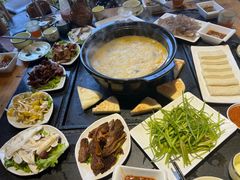 -有一锅·野生菌黑山羊腊排骨火锅(古城北门店)