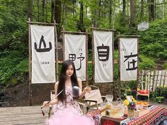 -峡谷浮石林景区