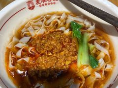 -呷佬·长沙手工米粉(金沙江路店)