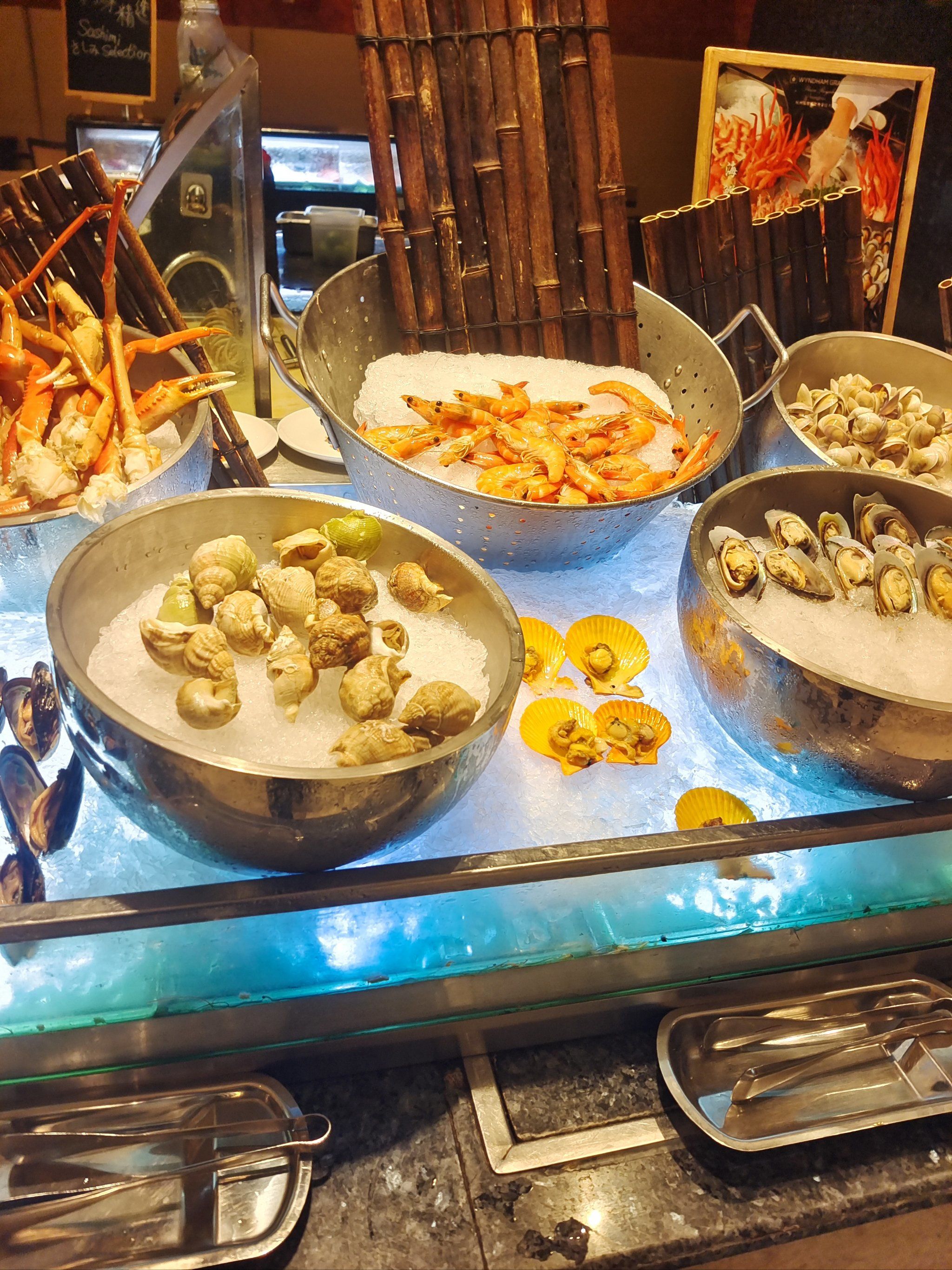 正常普通5星级酒店水平,当然好几年前也算是最高档自助餐