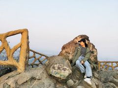 -鬼笑石后山停车场