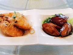 油爆柚子元宝虾-上海皇廷花园酒店·御宴中餐厅
