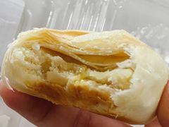 榴莲饼-鲍师傅糕点(江苏路店)