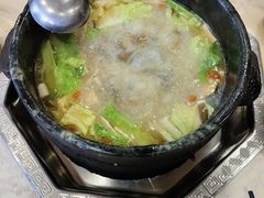 -绿色墨脱石锅城