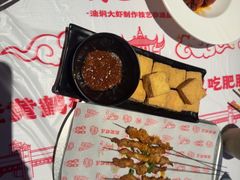 -肥肥虾庄·金牌油焖大虾(汉街SKP店)