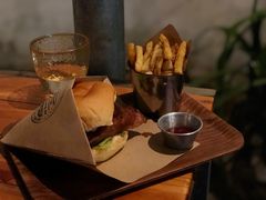 -BURGER BRO'S