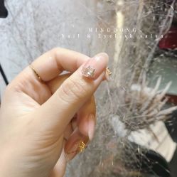 -明洞造型精品烫染