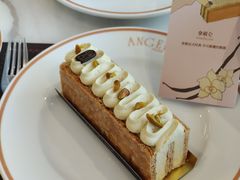 -Angelina安吉丽娜(恒隆广场店)