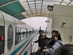 -龙阳路磁悬浮列车总站-停车场