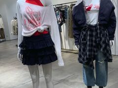 -URBAN REVIVO(上海中庚漫游城店)