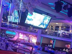 -巴特餐饮6加1音乐餐吧·新疆菜