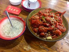 经典小龙虾-老三样·美食研究中心(世贸路店)