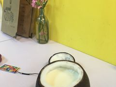 -志龙皇冠吃货椰子铺