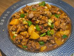 -俭寨大盘鸡·手抓肉·烧烤新疆菜(乌苏路店)