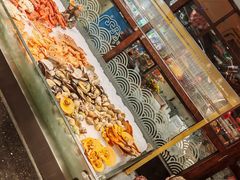 -四海一家自助餐(益田假日广场店)