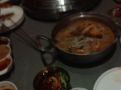 -黑金·寻焰自助百汇·烤肉·火锅(中街店)