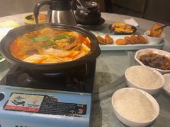 -莲餐厅·湖北菜·潜江小龙虾店(愚园路店)