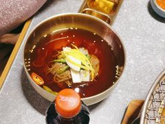 -草家酱蟹炭火烤肉店(珲春南路二店)