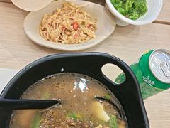 -桂在香知桂林米粉(红博中央公园店)