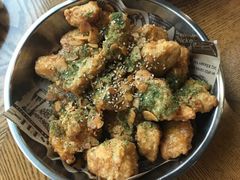 -BHC炸鸡(明洞总店)