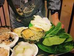 -洞庭洲·防空洞火锅·烧烤·铜锅涮肉(新百广场店)