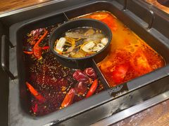 -老牌坊云南鱼豆花火锅(爱建店)