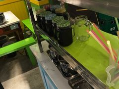 -钢管厂五区小郡肝串串香(奥克斯广场锦城万达店)