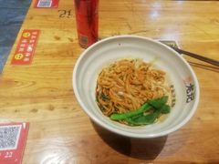 猪油拌粉-湘人龙记老长沙米粉(华普国际大厦店)