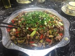 -廖哥泡椒兔(峨眉店)