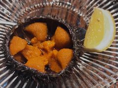 马粪海胆刺身-蚝堡海鲜·威海菜·海肠捞饭·烧烤·亚洲吃蚝公司(幸福门店)