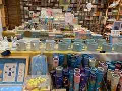 -猫的天空之城概念书店(苏州平江店)