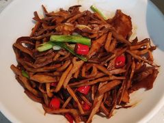 -江渔儿酸菜鱼(奥园广场金发购物中心店)