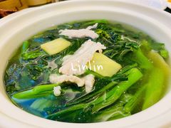 鸡汤菜心-万山楼海鲜酒家·二十三年老字号