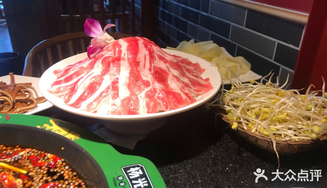 感觉还不错，菜品都挺喜欢的