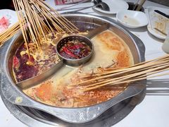 -佰人王串串香火锅(洋珠巷店)