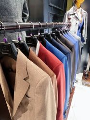 -BRANS PORO布朗斯伯勒西装高级定制·瑞璞西装(金陵店)